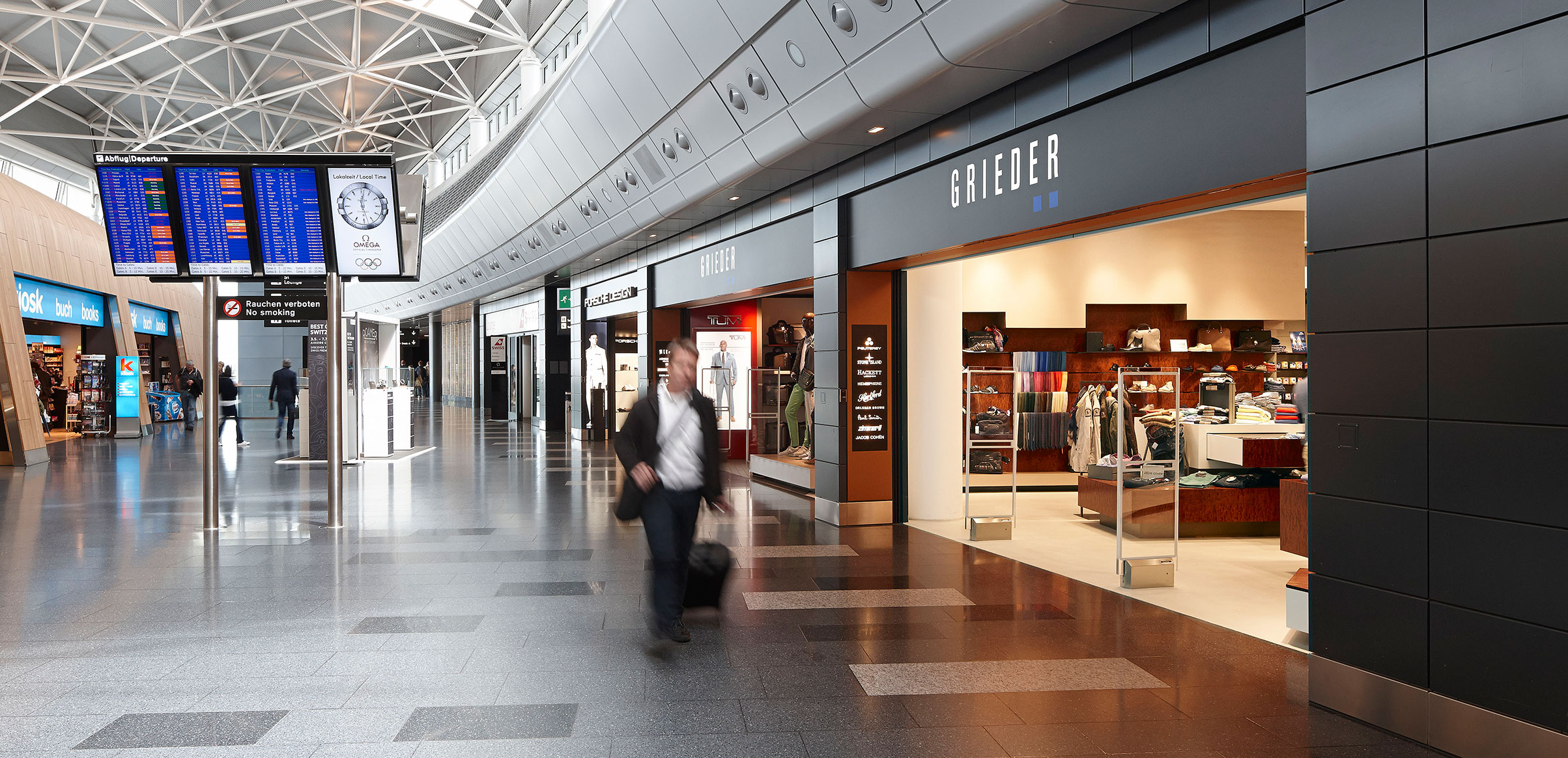 shops in the passenger area flughafen zuerich