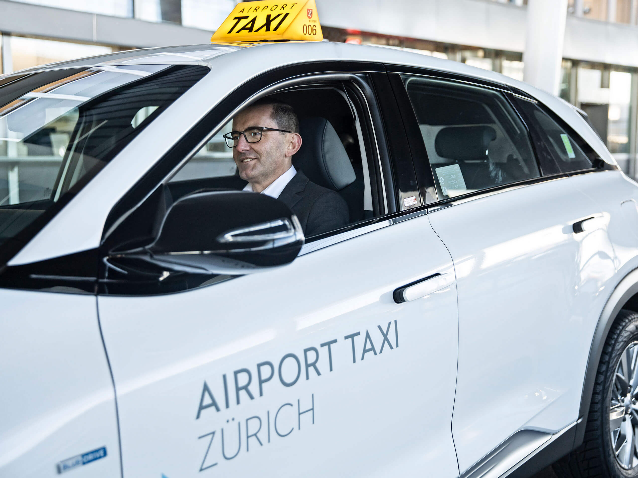 taxis limousines flughafen zuerich