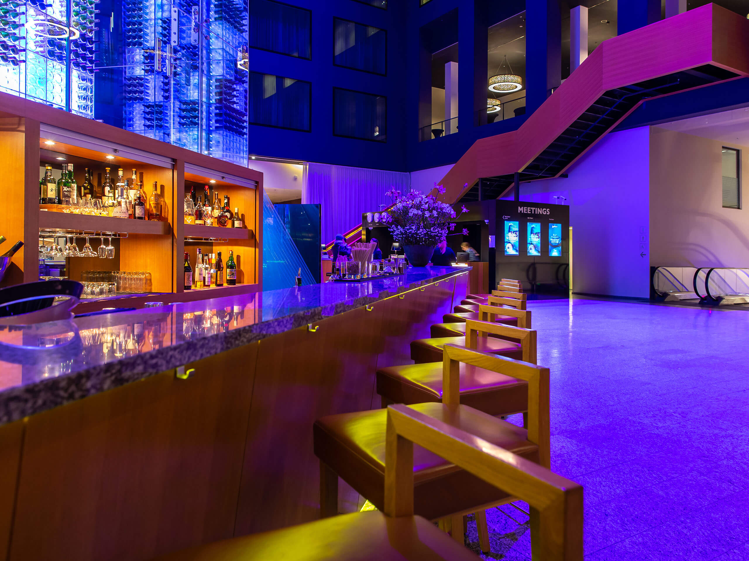 wine tower bar flughafen zuerich