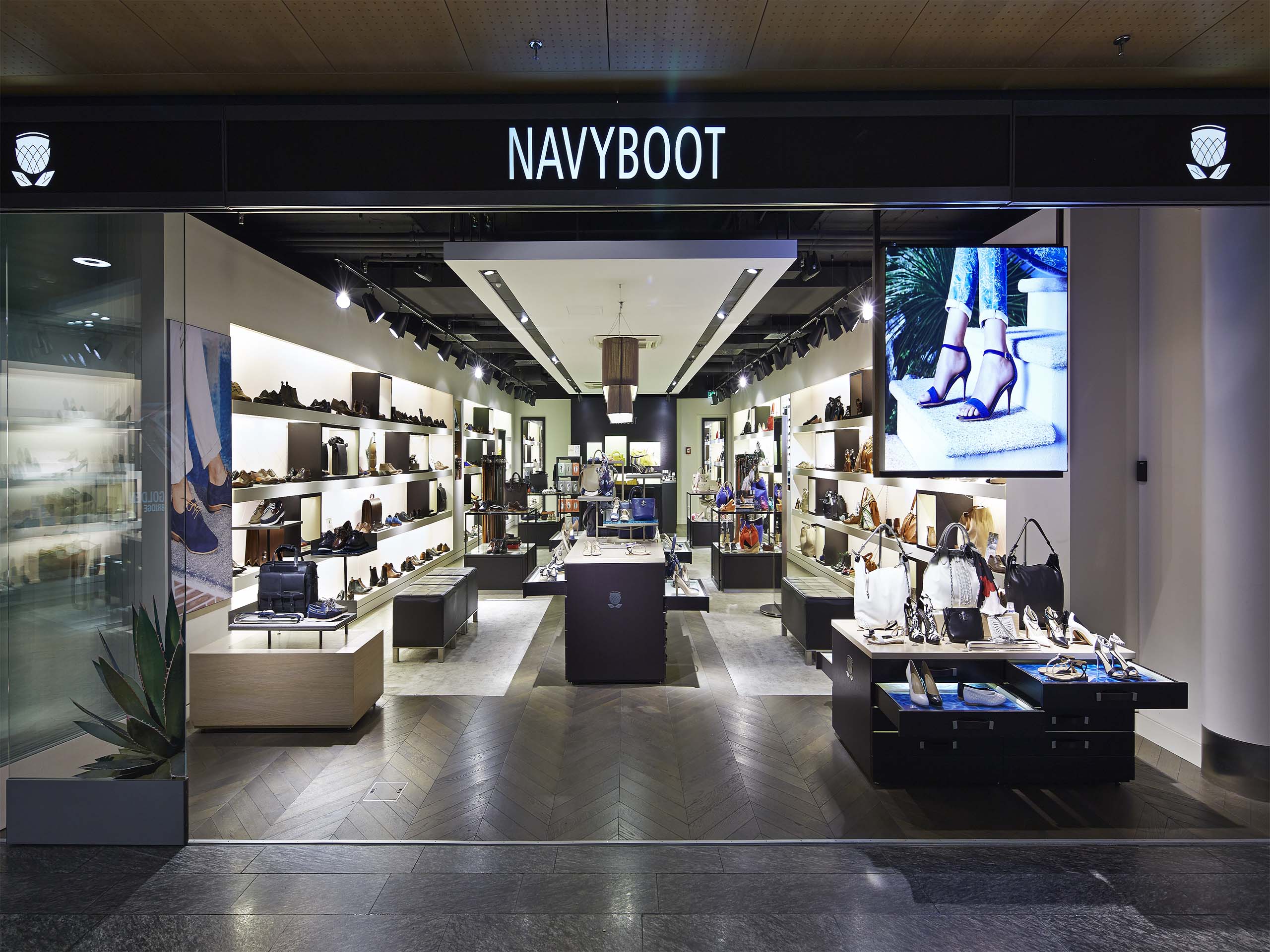 navy boot outlet