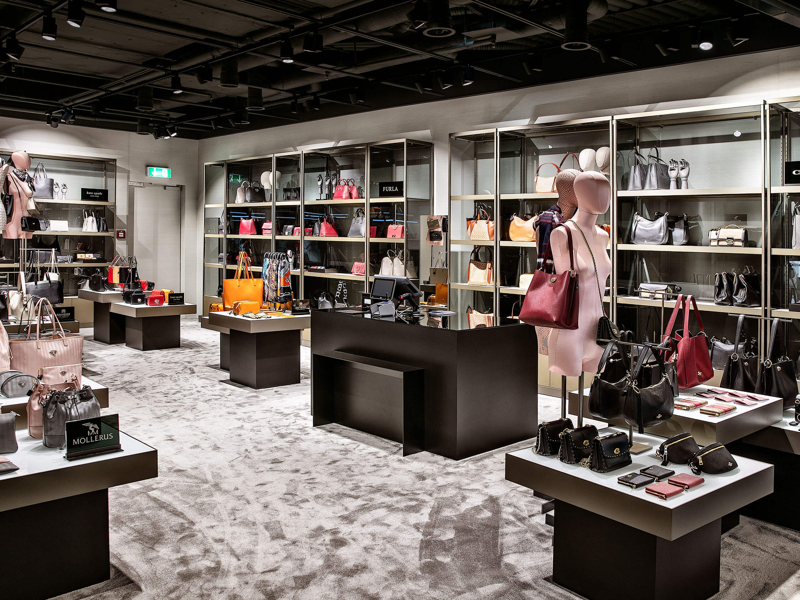 globus accessoires flughafen zuerich