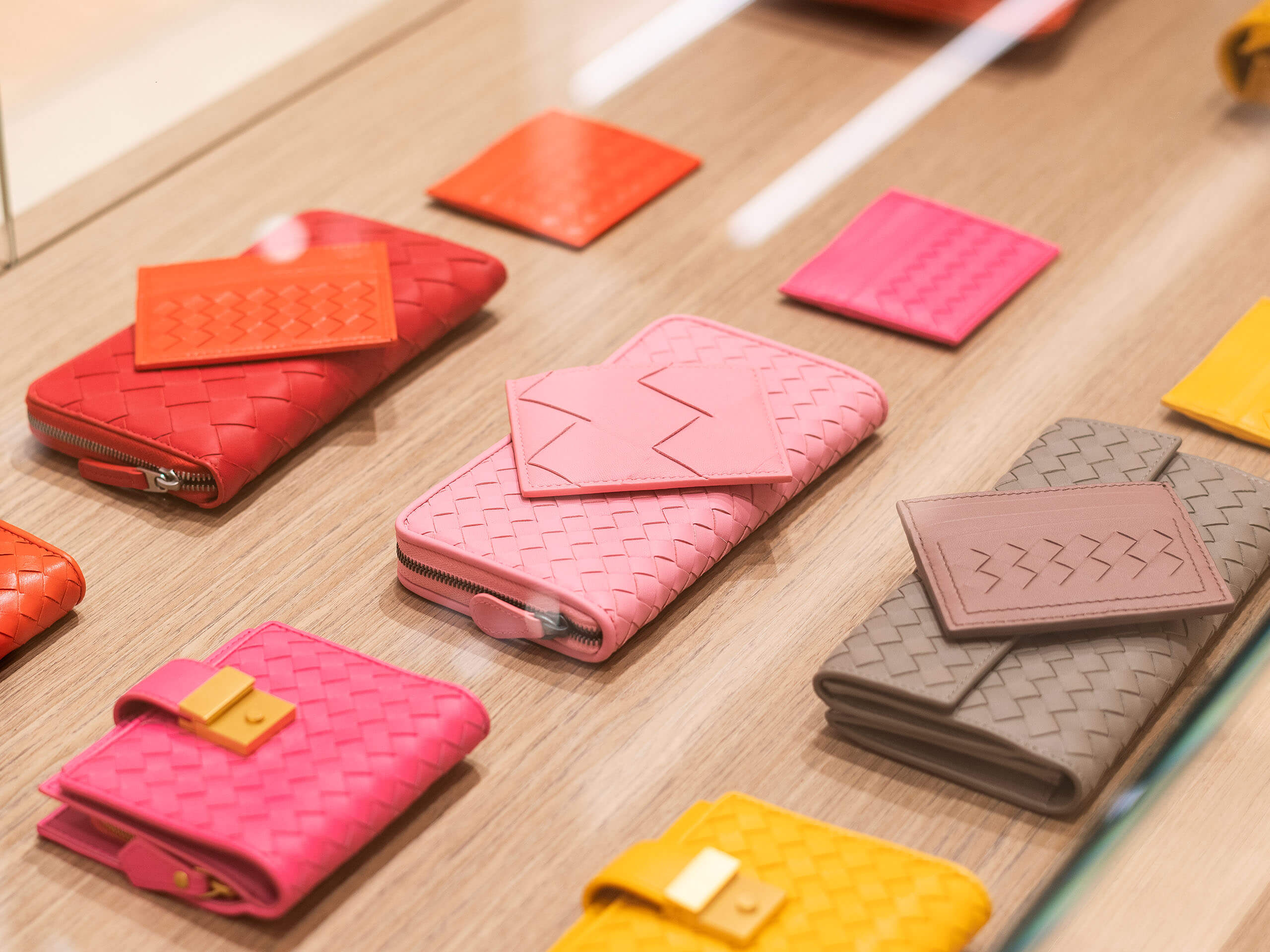 bottega veneta flughafen zuerich